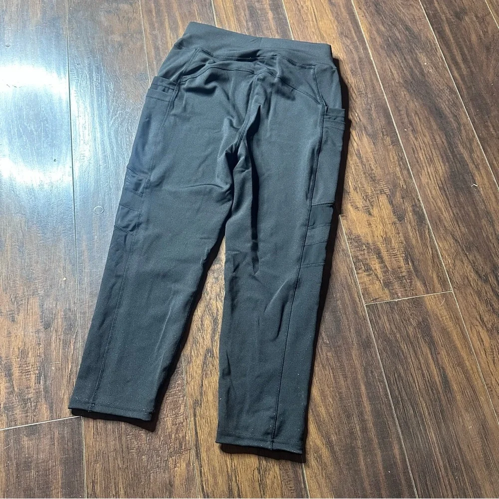 Pop Fit Black Pocket Crop Leggings Size Medium - Picture 2 of 3
